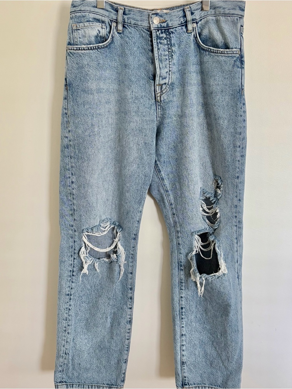 We The Free Boyfriend Distressed Jeans by Free People.  Size 29